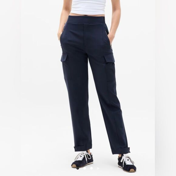 Athleta Endless High Rise Cargo Pant Navy Blue Pull on pants size 10 - Picture 1 of 14